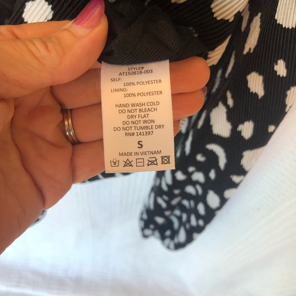 Black White Wrap-Front Elevated Casual Going Out Women’s Blouse Shirt Top Small - Picture 12 of 15